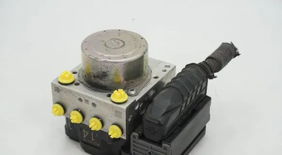 Toyota RAV 4 (XA50) ABS Pump 11604045290 8954142860 4451042200