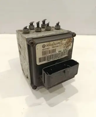 Volkswagen PASSAT B6 ABS Pump 3C0614109C 16431501C 16431601