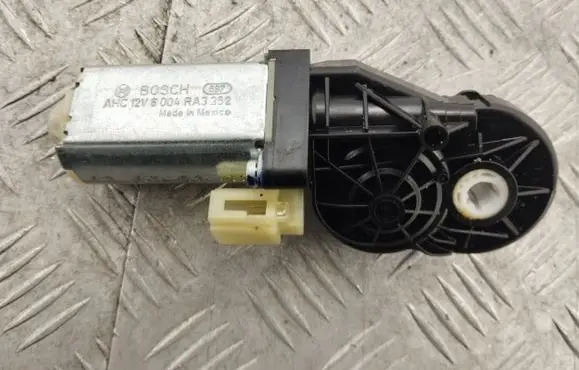 Chrysler Pacifica Seat adjustment motor 6004RA3352