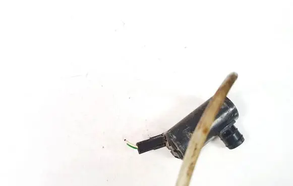 Peugeot 405 Windscreen/windshield washer pump aca44