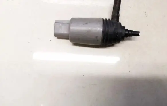 BMW 5 E60 E61 Windscreen/windshield washer pump 67126934159 67.12-6934159