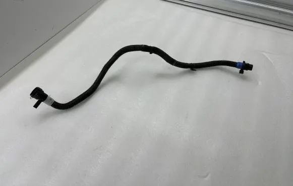 Tesla Model 3 Electric car engine cooling hoses/pipes 150472100B