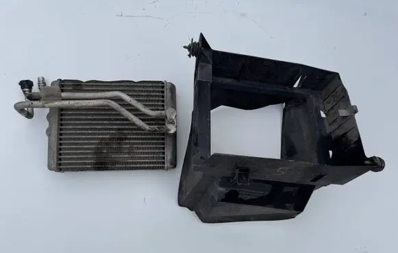 BMW X5 E70 Optional radiator 7589519 U4567002 E0CE71S63