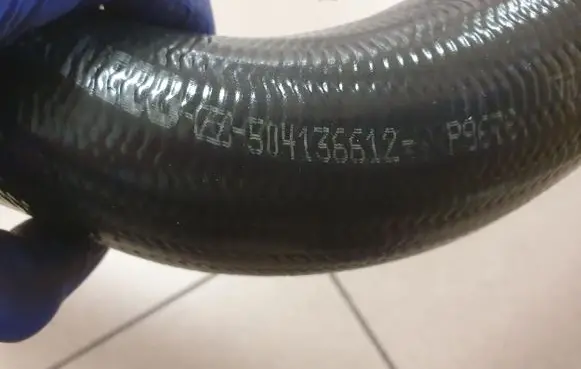 Iveco Daily 4th gen Intercooler hose/pipe 504136612