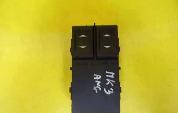 Ford Mondeo Mk III Electric window control switch 1S7T14A132