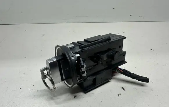 Volkswagen PASSAT B7 Ignition lock 3C0905843AE 33303701 11603103547291