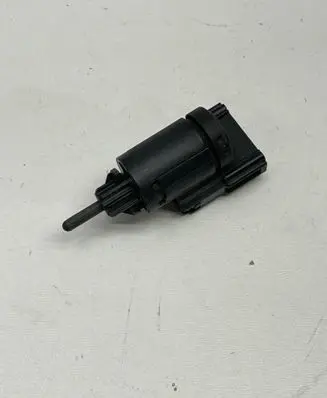 Audi A4 S4 B7 8E 8H Brake pedal sensor switch 3B0945511C 19322010 04208
