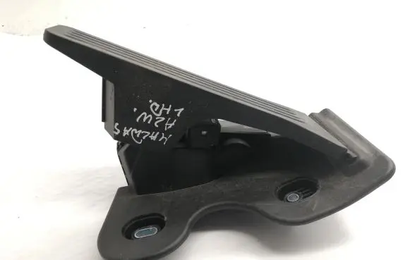 Mazda CX-5 Accelerator throttle pedal GHK341600F