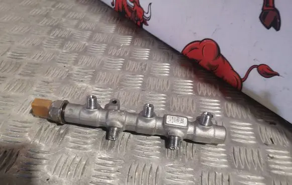 Audi Q5 SQ5 Fuel main line pipe 151221 00011TR
