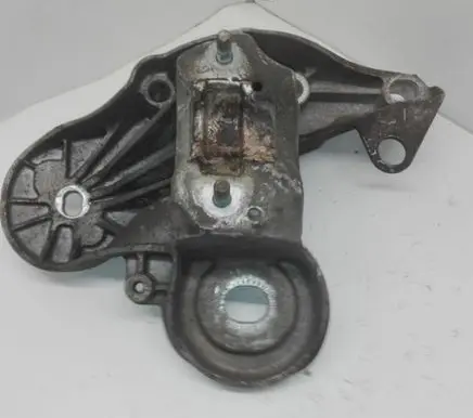 Audi A6 S6 C6 4F Engine mounting bracket 4F0199351H