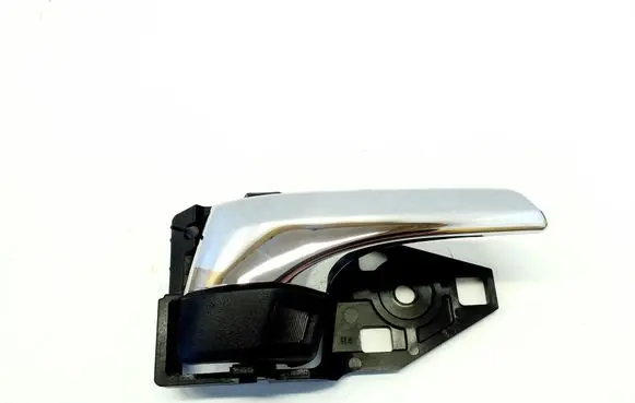 Toyota RAV 4 (XA40) Rear door interior handle 