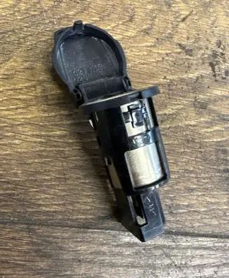 Renault Master III Cigarette lighter 