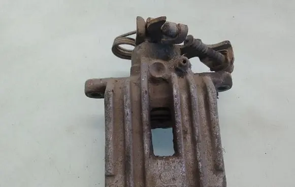 Rear brake caliper