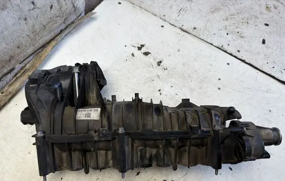 BMW X1 E84 Intake manifold 7810178