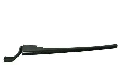 BMW 5 G30 G31 G38 Door glass trim 7221320
