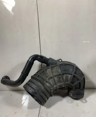 Audi A4 S4 B7 8E 8H Air intake duct part 8E0129615J