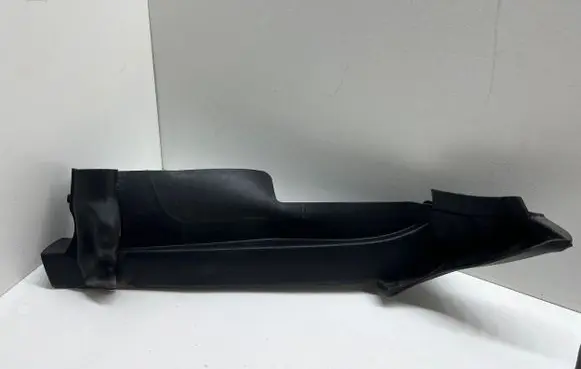 Audi Q7 4M Fender end trim 4M0821169B