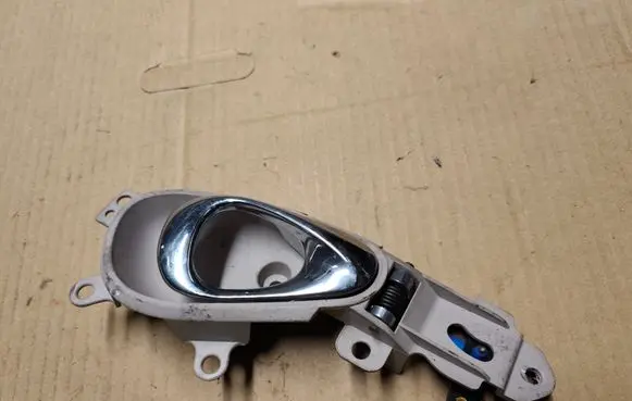 Chrysler PT Cruiser Rear door interior handle 0RH34TRMAD