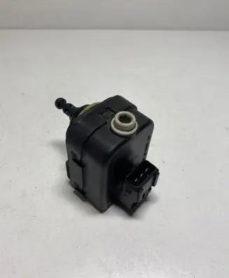 Toyota Yaris Headlight level adjustment motor 