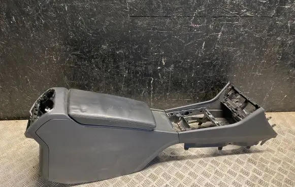 Skoda Superb B8 (3V) Armrest 3V0864348