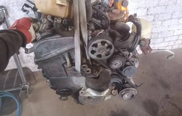 Honda FR-V Engine