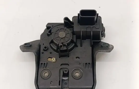 Tailgate/trunk/boot lock/catch/latch