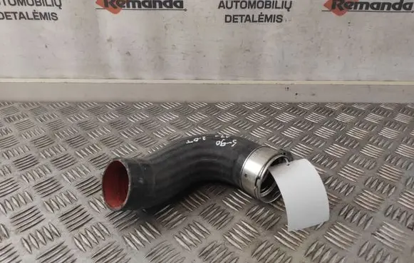 Volvo S90, V90 Intercooler hose/pipe 31657761