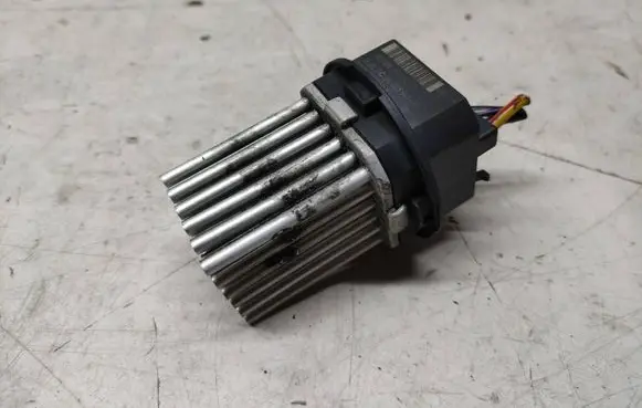 Volvo XC60 Heater blower motor/fan resistor 5HL008941
