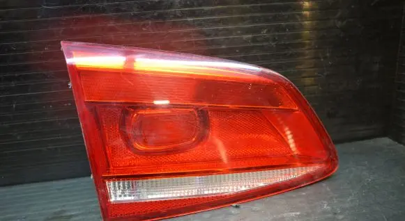 Volkswagen PASSAT B7 Tailgate rear/tail lights 3AF945093C