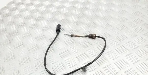 Audi A4 S4 B8 8K Exhaust gas temperature sensor 03L906088AQ 811