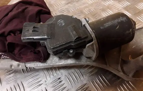 Chrysler Pacifica Wiper motor 04894167AB AX159010