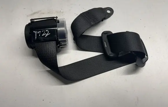Dodge Challenger Rear seatbelt P9KE10DX9AC TSY174010168