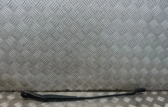 Opel Zafira C Front wiper blade arm 20812595