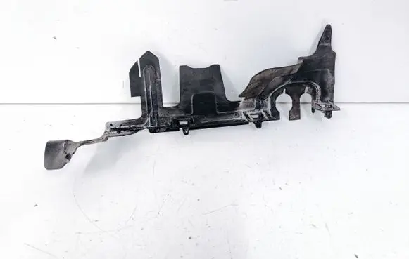 Volkswagen Jetta VI Radiator trim 5C6121284B