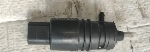 BMW 5 F10 F11 Windscreen/windshield washer pump 6934160
