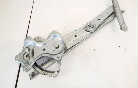 Toyota Auris 150 Sliding door window regulator with motor