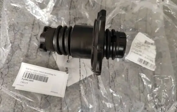 Audi A3 8Y Spare wheel bolt 5q0803899