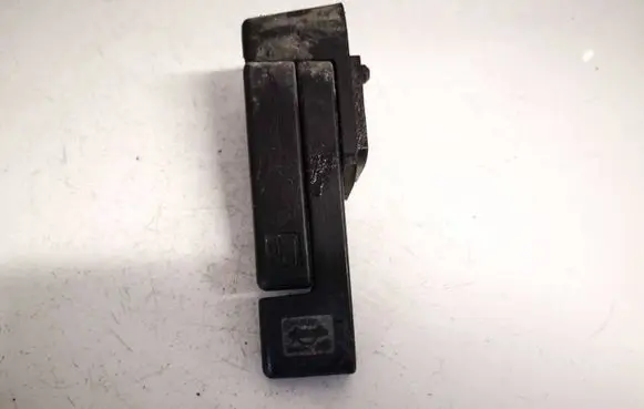 Mitsubishi Lancer X Tailgate opening switch 