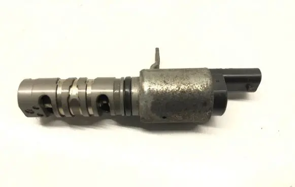 Volkswagen Golf VII Camshaft position sensor 04E906455D