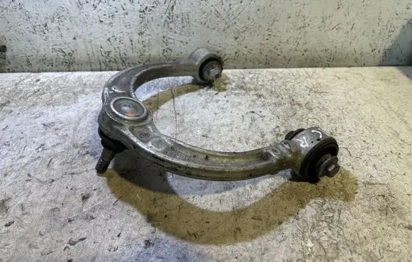 Mercedes-Benz ML W164 Front upper control arm/wishbone 