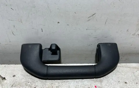 Mercedes-Benz E W212 Rear interior roof grab handle A2048100151