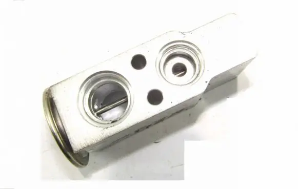 Air conditioning (A/C) expansion valve