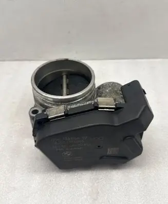 BMW 1 E81 E87 Throttle valve 7561066 A2C53374895