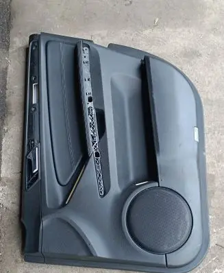 Mercedes-Benz ML W164 Front door card panel trim A1647201470