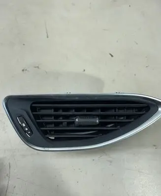 Chrysler Pacifica Dashboard side air vent grill/cover trim 3354264 3354260