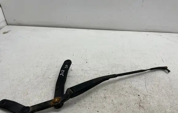 Mercedes-Benz E W212 Front wiper blade arm A2128200944