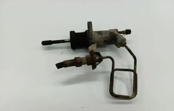 BMW 3 E46 Clutch slave cylinder 6740