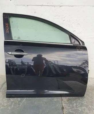 KIA Sportage Front door