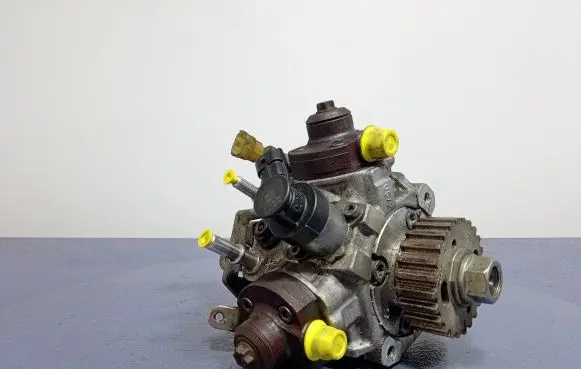 Jaguar XF X250 Fuel injection high pressure pump 0445010614