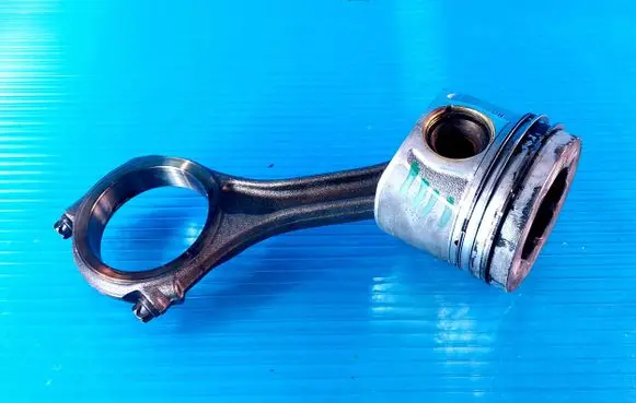 Audi A6 Allroad C7 Piston with connecting rod 59AE